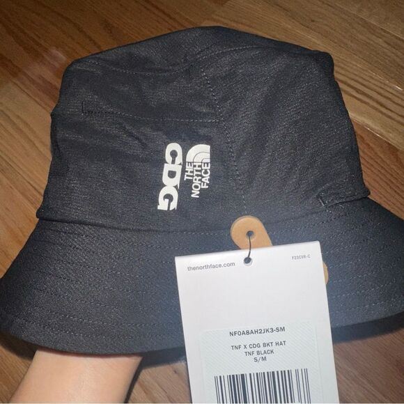 NWT The North Face X CDG Packable Ripstop Adjustable Bucket Hat - Black S/M main image 6